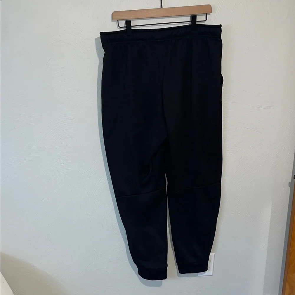 Nike Men's Black Joggers - Picture 3 of 3